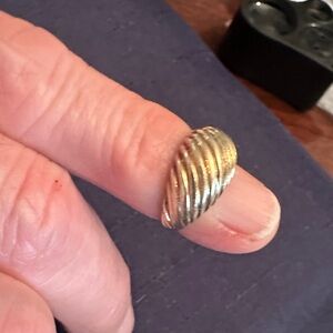 10k Gold Ring R3